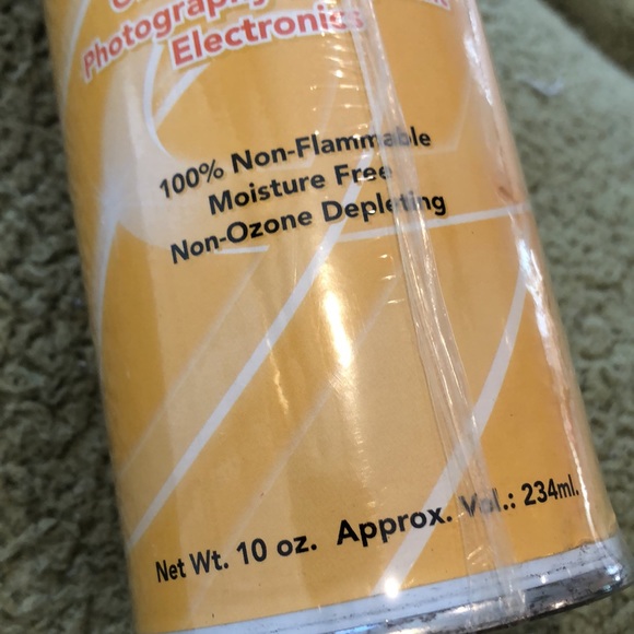 Memorex Air Duster 100% Non-Flammable - Moisture Free - Non-Ozone depleting - Picture 4 of 8